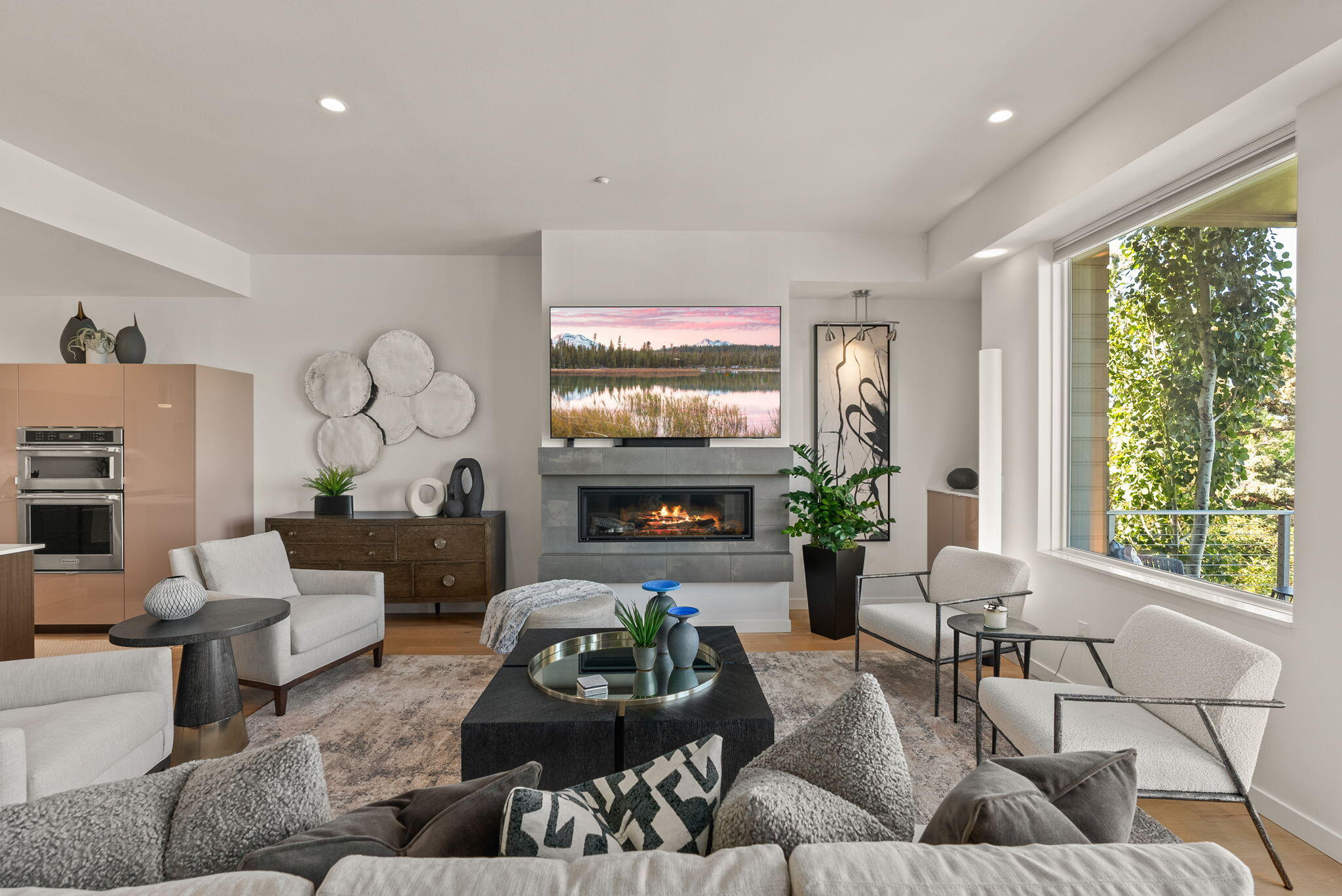 291 SW Bluff Drive 210