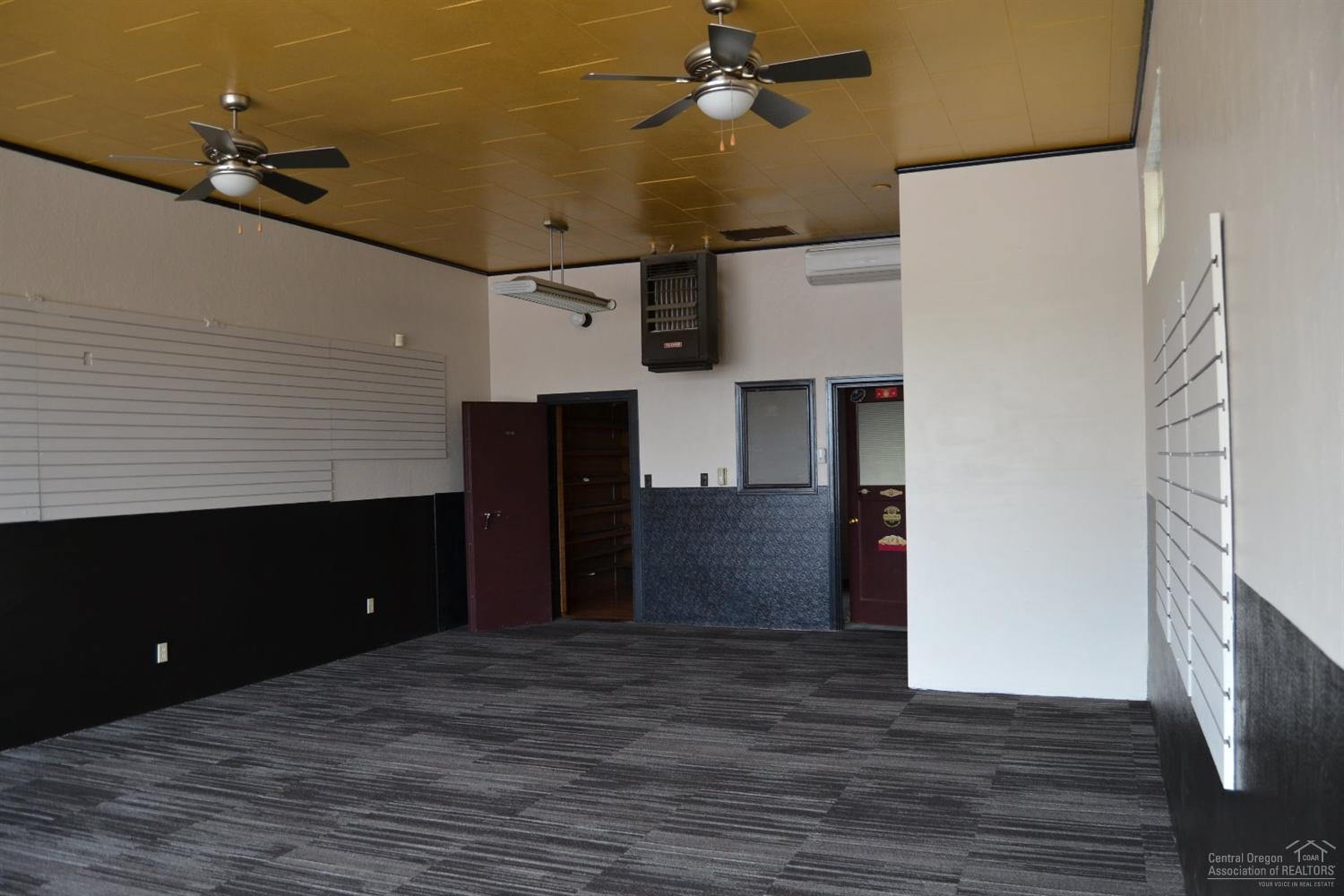 Townsite Of Redmond - Commercial Sale