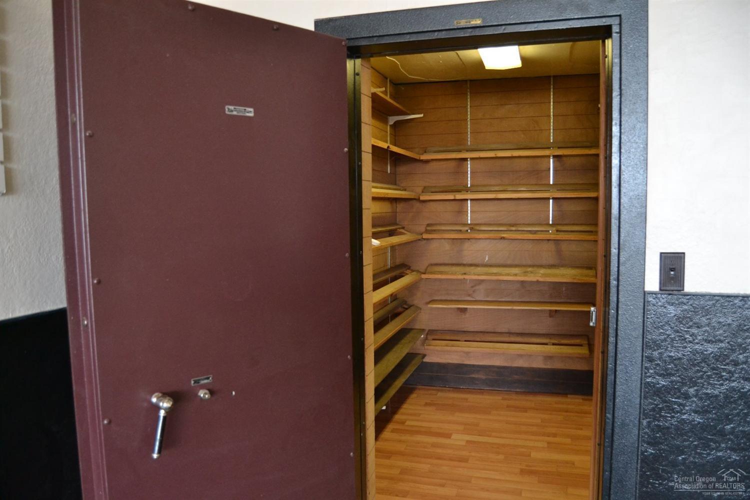 Townsite Of Redmond - Commercial Sale