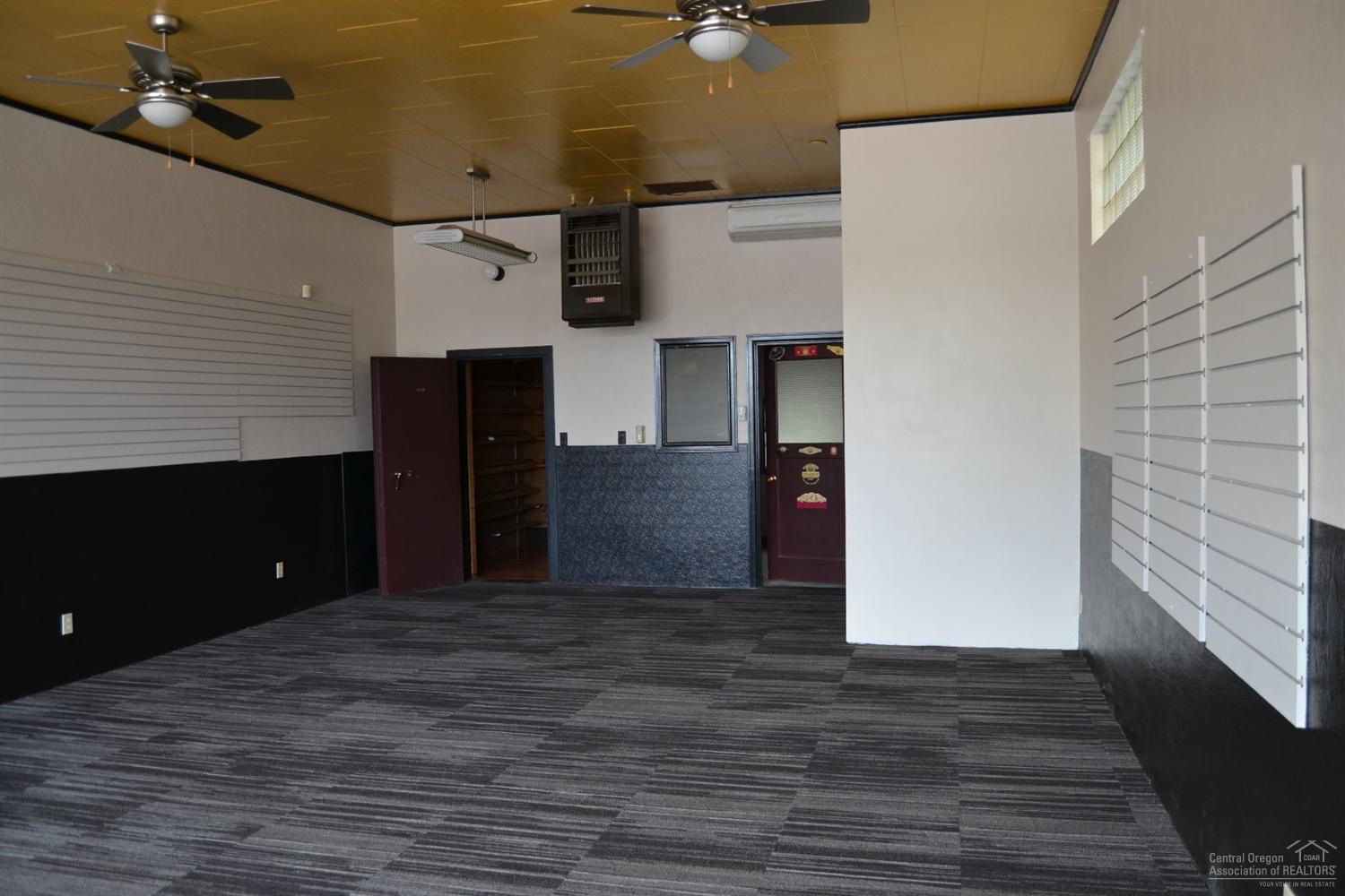 Townsite Of Redmond - Commercial Sale