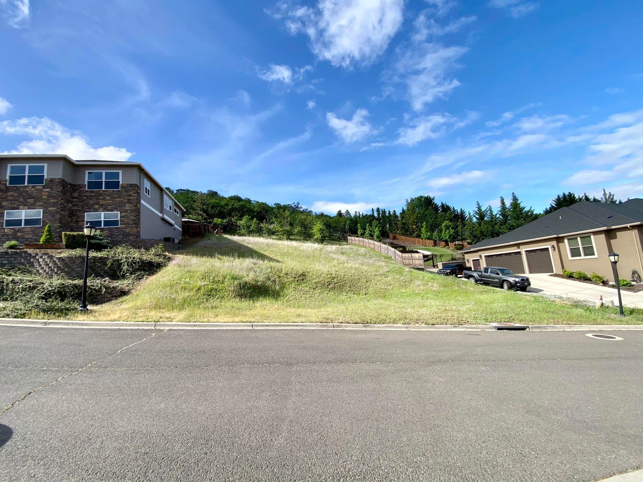 Hillcrest Heights - Land