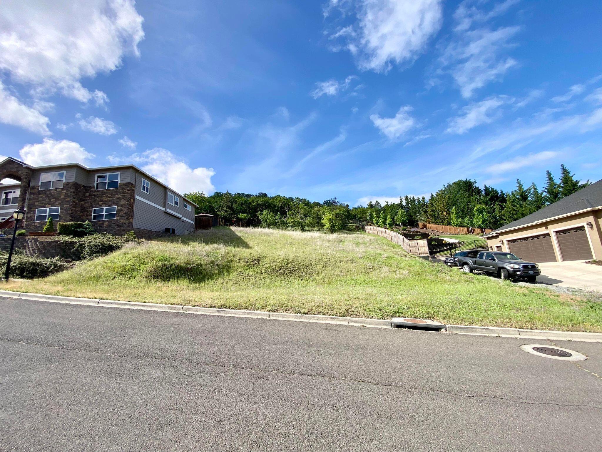 Hillcrest Heights - Land