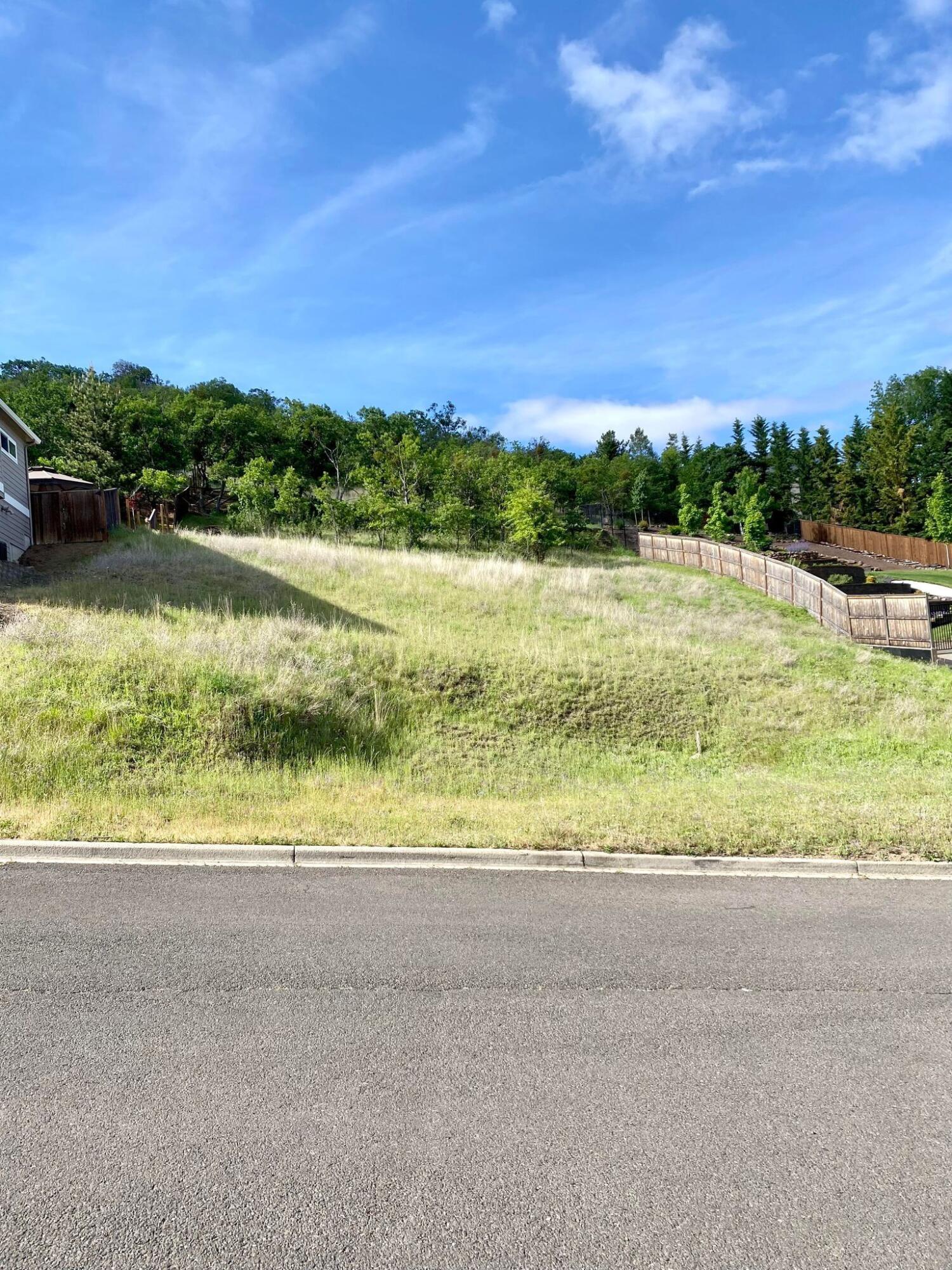 Hillcrest Heights - Land