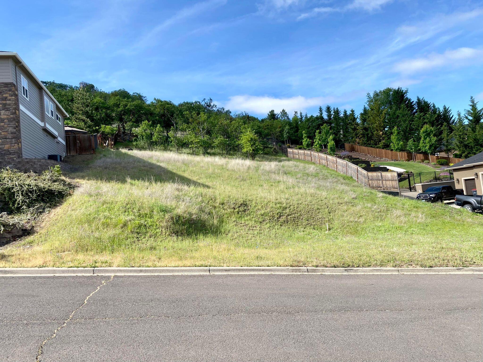 Hillcrest Heights - Land