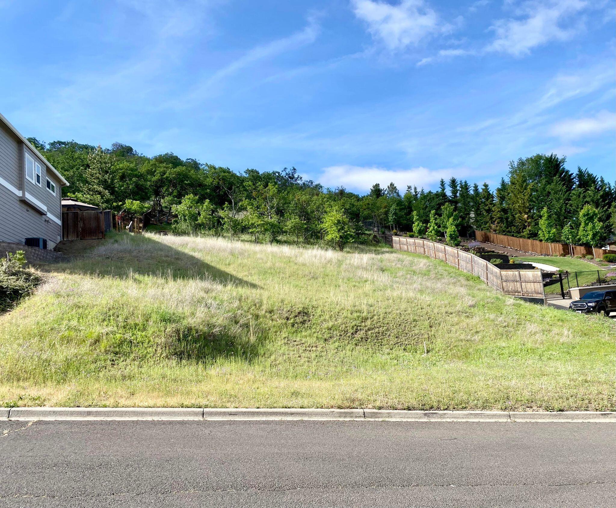 Hillcrest Heights - Land