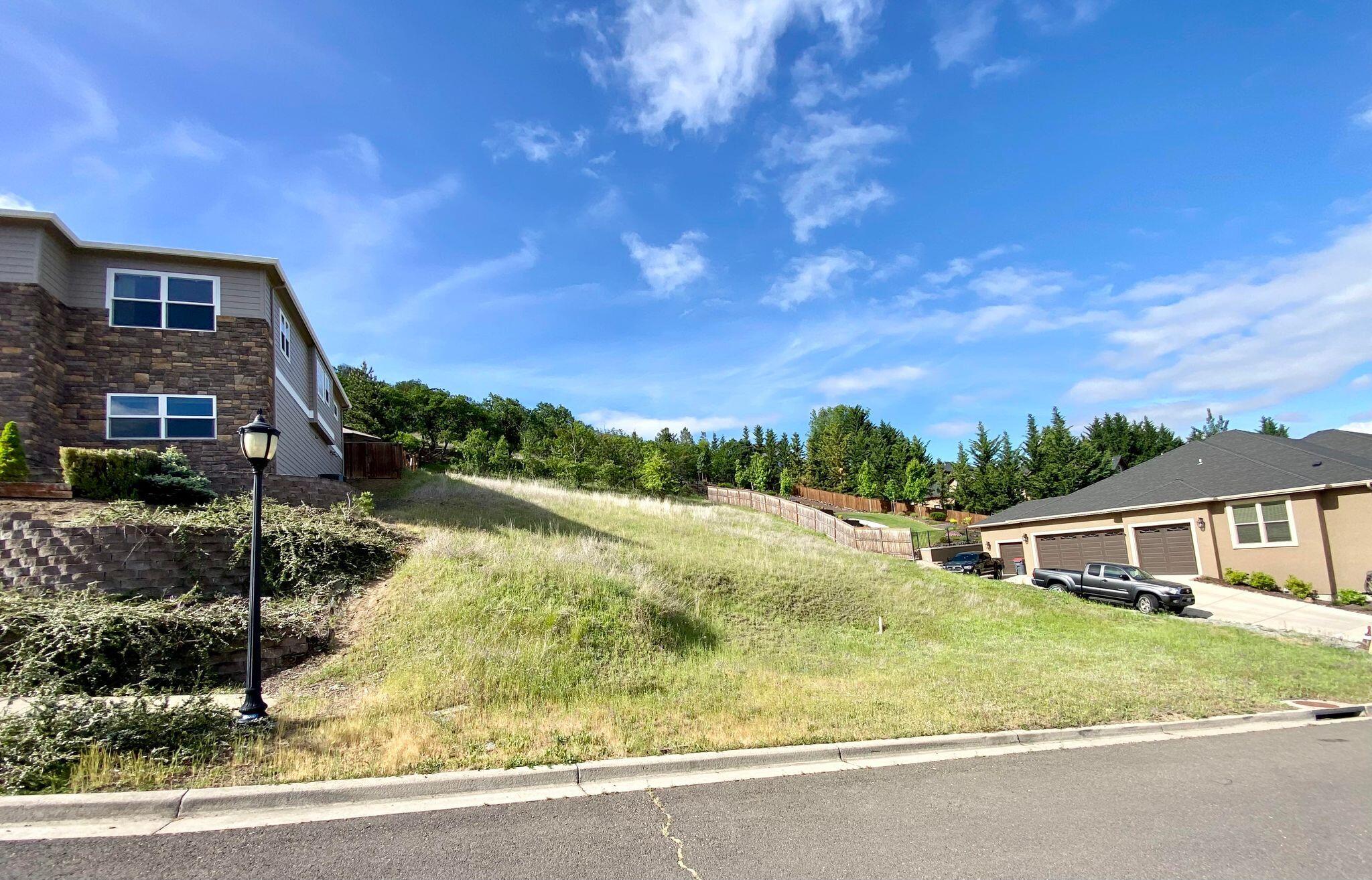 Hillcrest Heights - Land