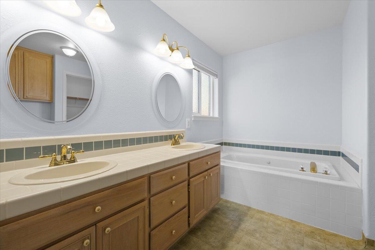 Harbor Isles - Residential