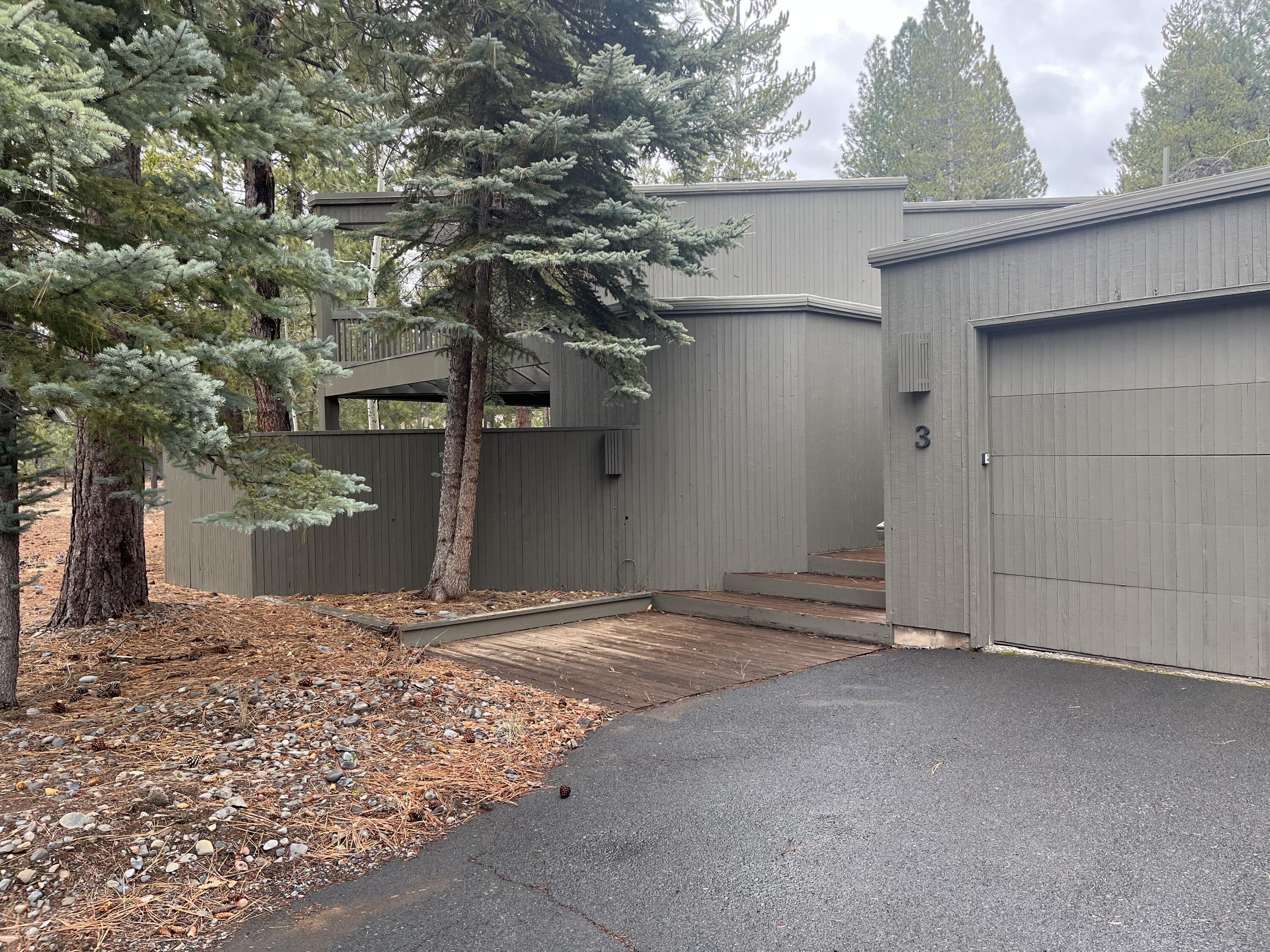 17819 Fifteenth Tee Lane