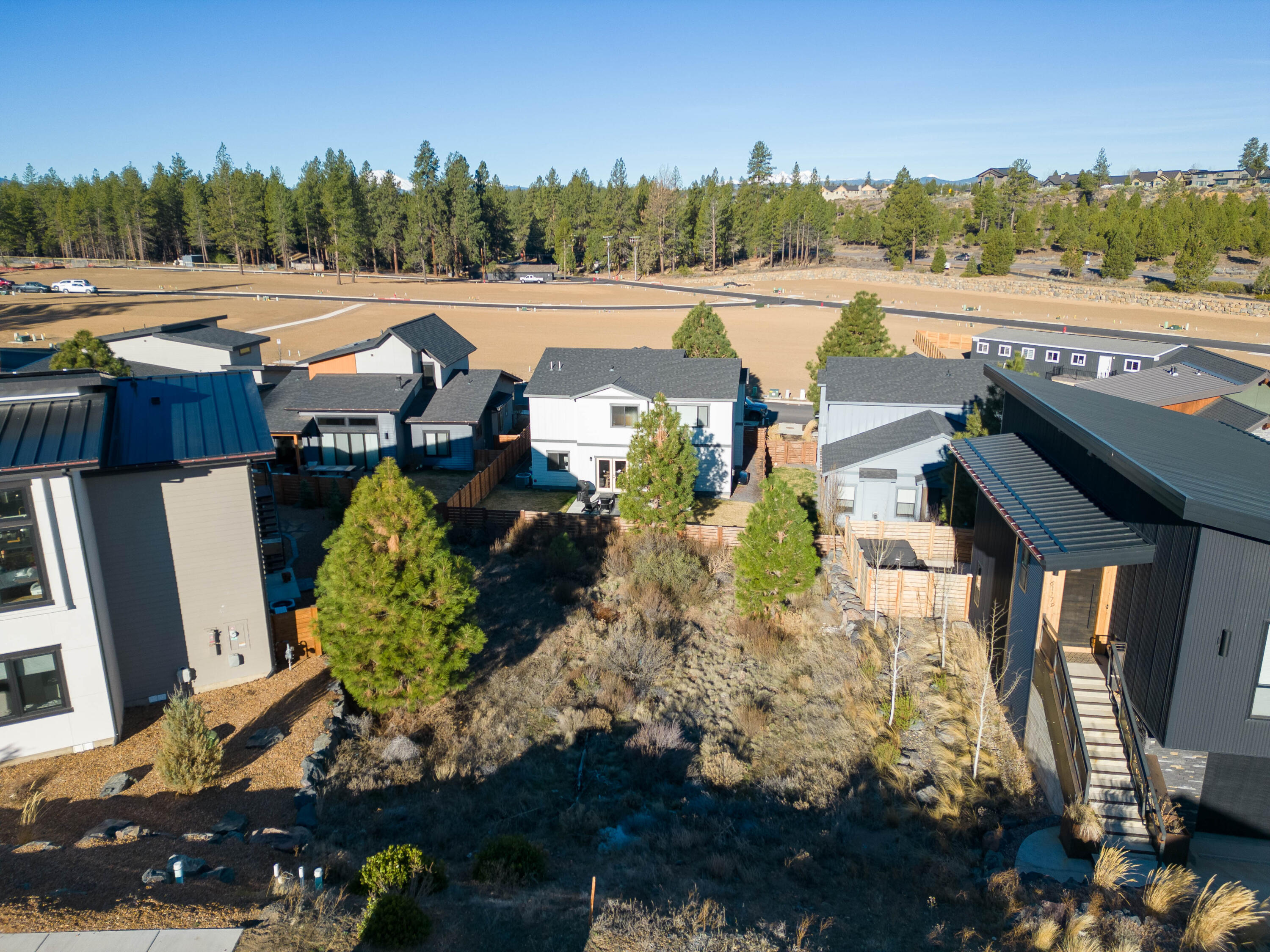 61175 SW Tippytoe Place