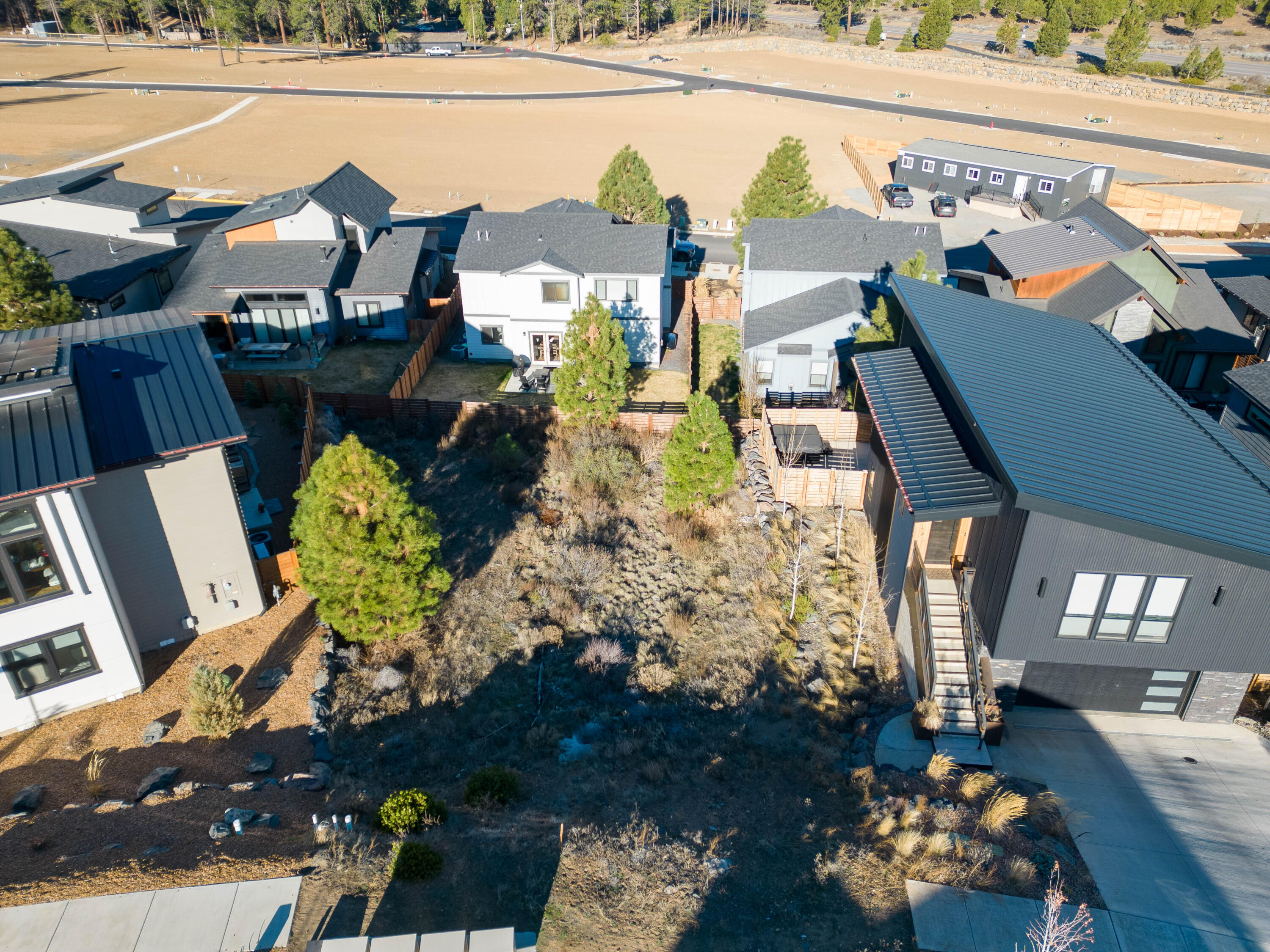 61175 SW Tippytoe Place