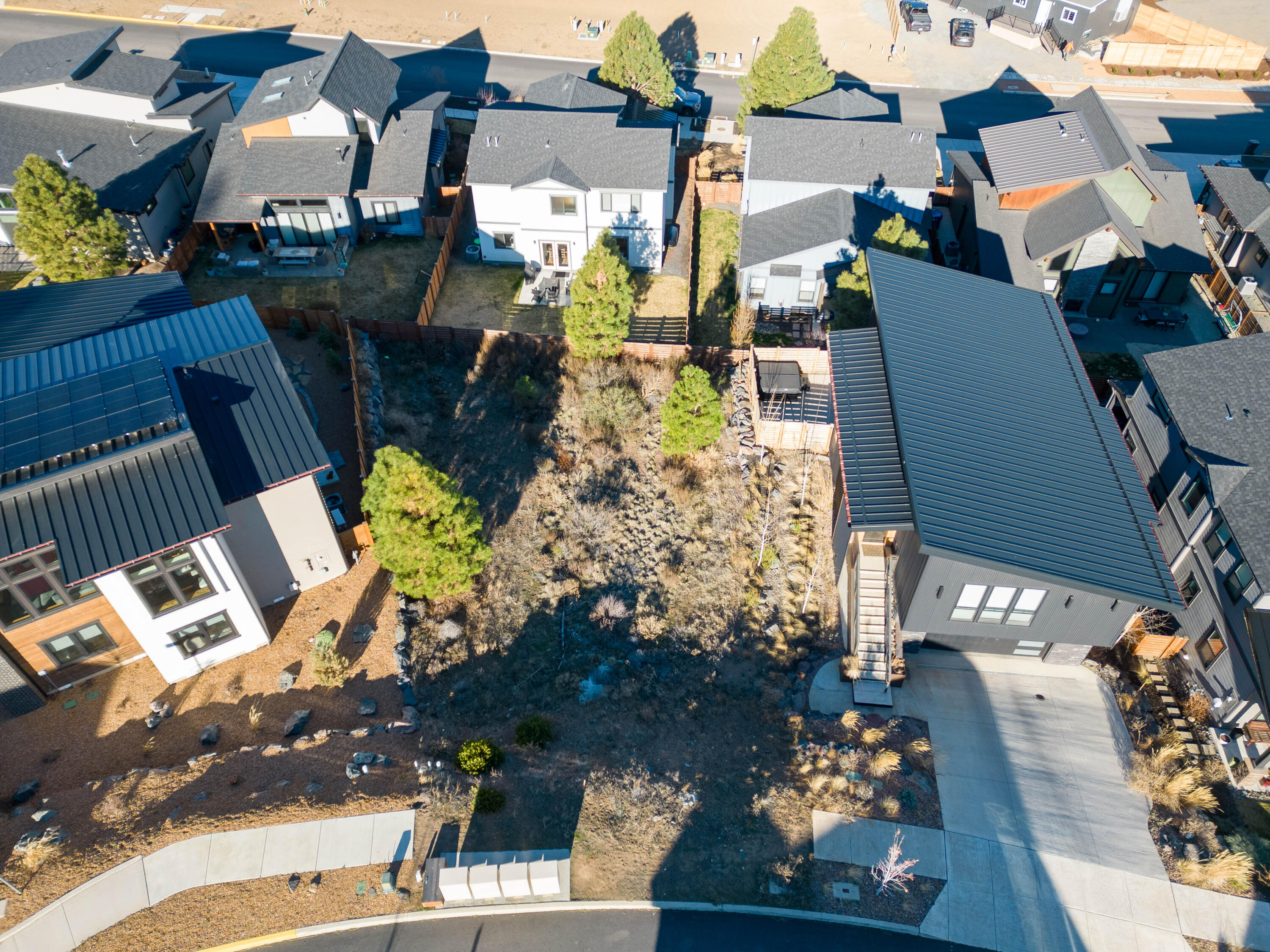 61175 SW Tippytoe Place