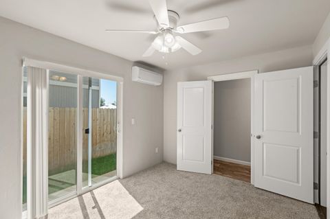 Tiny photo for 7837 Jacqueline Way, White City, OR 97503 (MLS # 220217359)