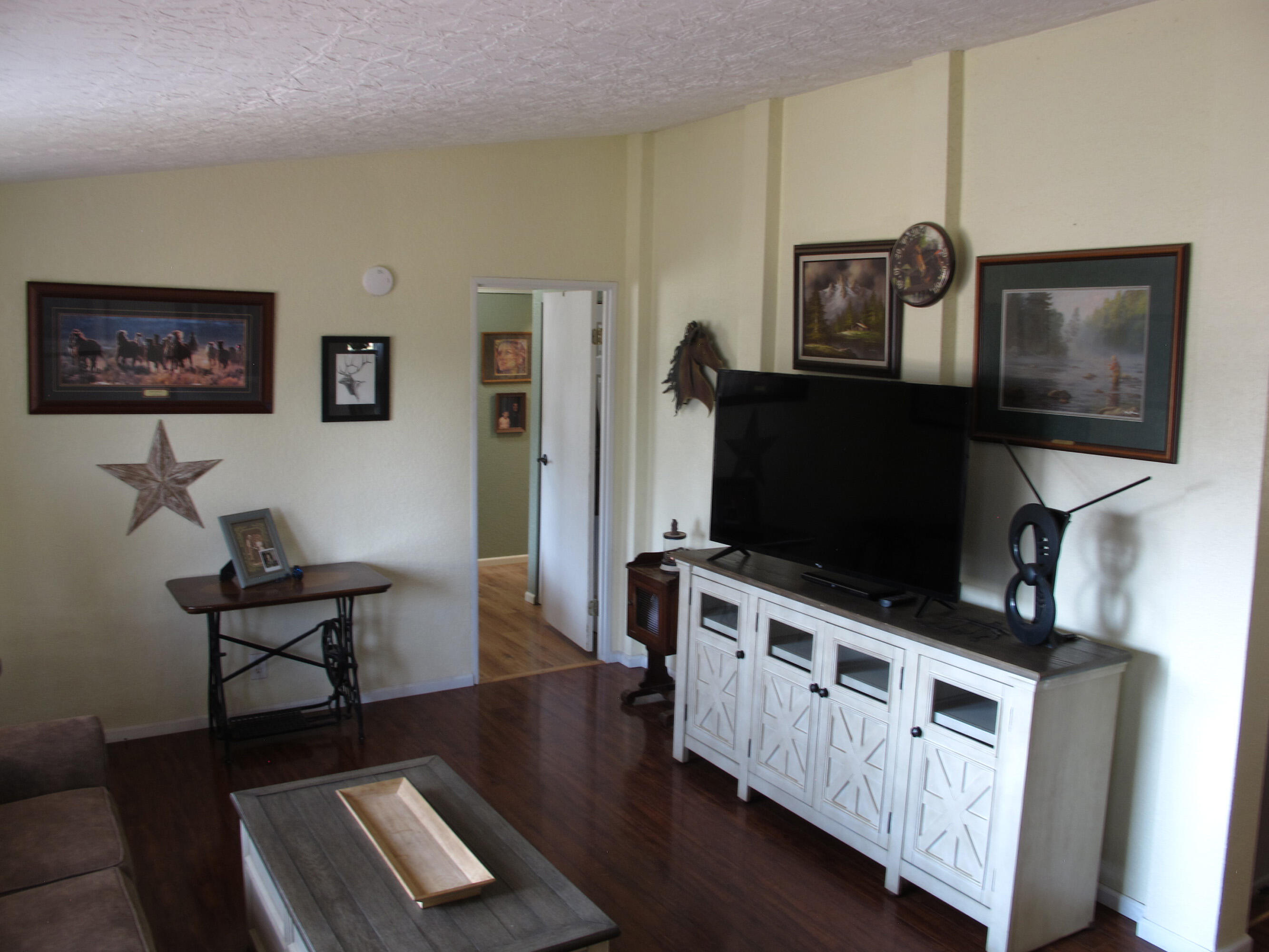 Round Lake Estates - Residential