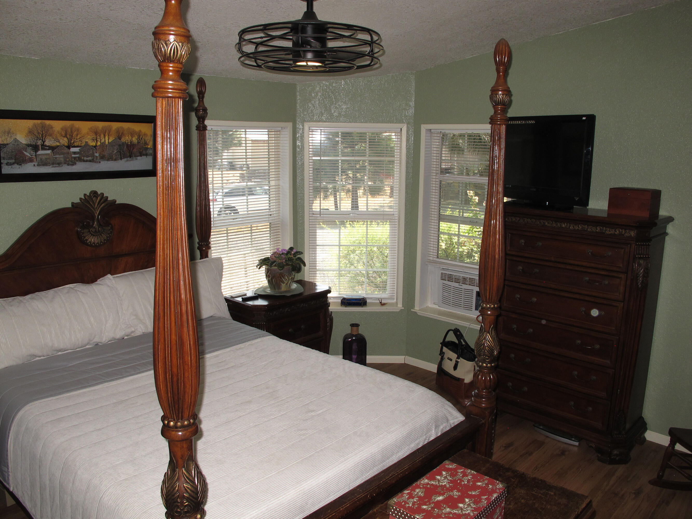 Round Lake Estates - Residential