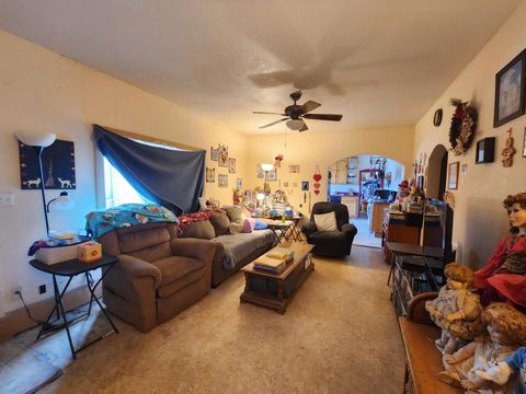 Tiny photo for 824 Grant Street, Klamath Falls, OR 97601 (MLS # 220217533)