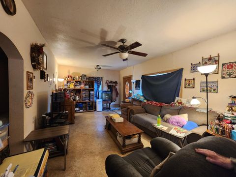 Tiny photo for 824 Grant Street, Klamath Falls, OR 97601 (MLS # 220217533)