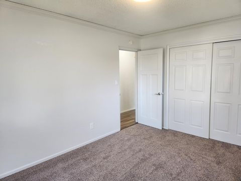 Tiny photo for 402 Emerald Circle, Medford, OR 97501 (MLS # 220213238)