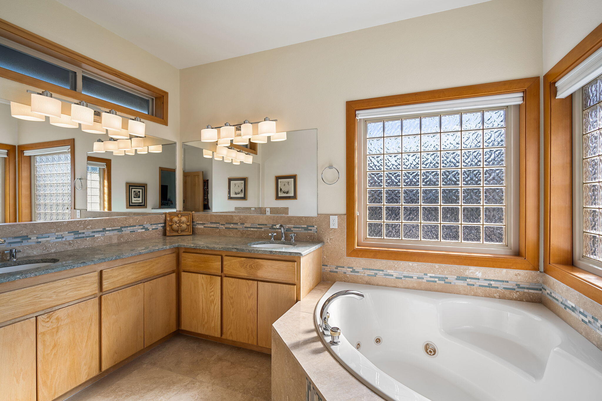 Awbrey Glen - Residential