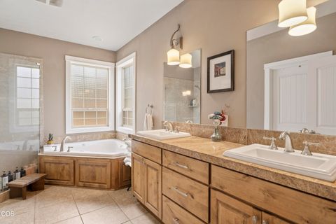 Tiny photo for 17169 Kingsburg Road, Bend, OR 97707 (MLS # 220224282)