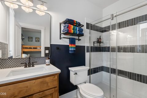 Tiny photo for 17169 Kingsburg Road, Bend, OR 97707 (MLS # 220224282)