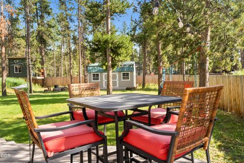 Tiny photo for 17169 Kingsburg Road, Bend, OR 97707 (MLS # 220224282)