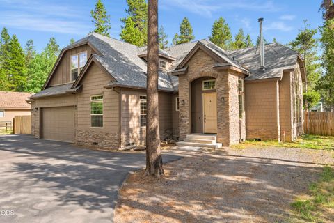 Tiny photo for 17169 Kingsburg Road, Bend, OR 97707 (MLS # 220224282)