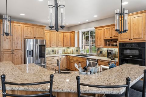 Tiny photo for 17169 Kingsburg Road, Bend, OR 97707 (MLS # 220224282)
