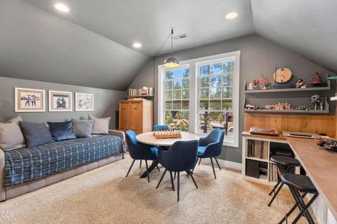Tiny photo for 17169 Kingsburg Road, Bend, OR 97707 (MLS # 220224282)