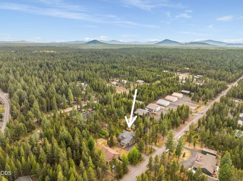 Tiny photo for 17169 Kingsburg Road, Bend, OR 97707 (MLS # 220224282)
