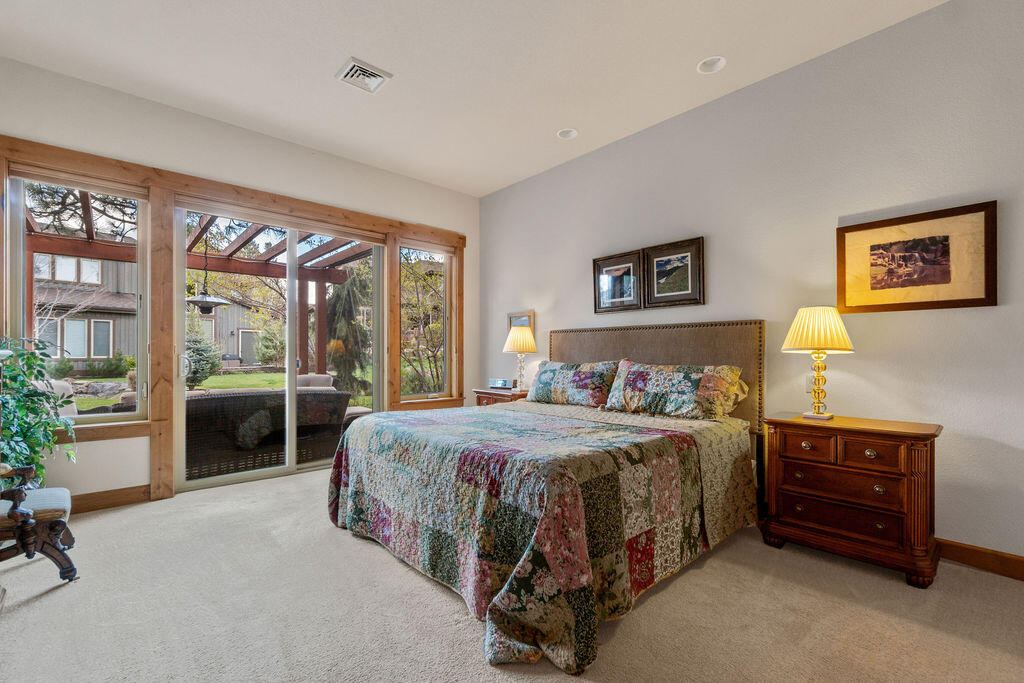 PointsWest - Residential