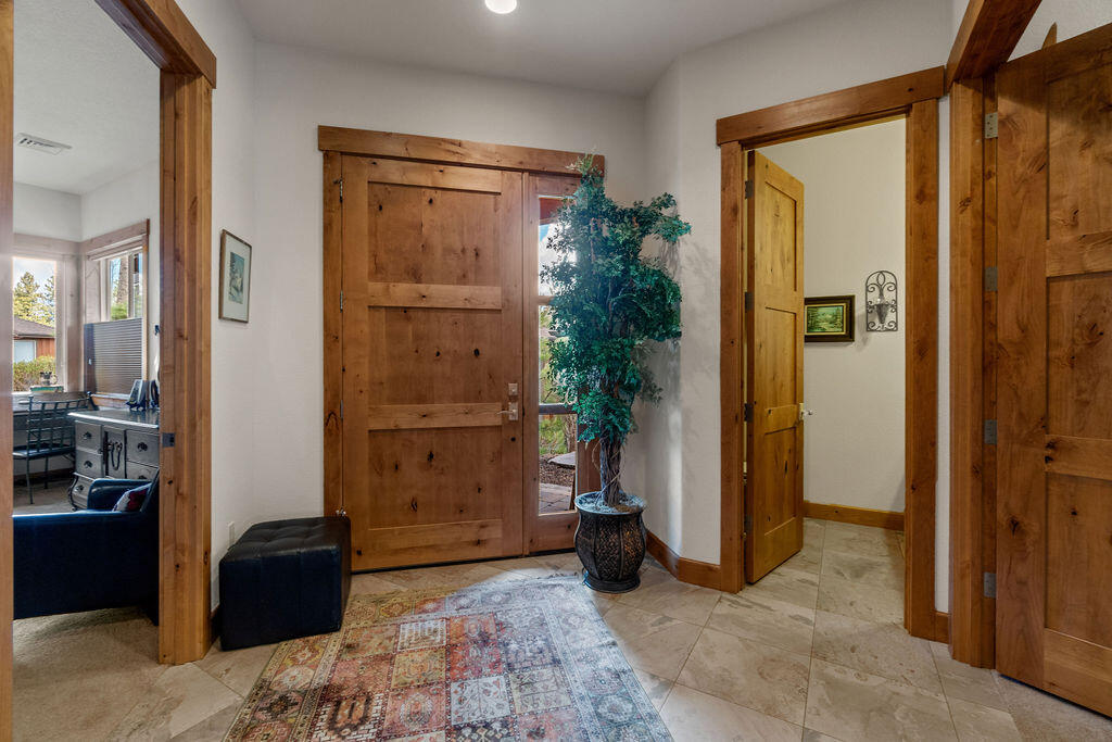 PointsWest - Residential