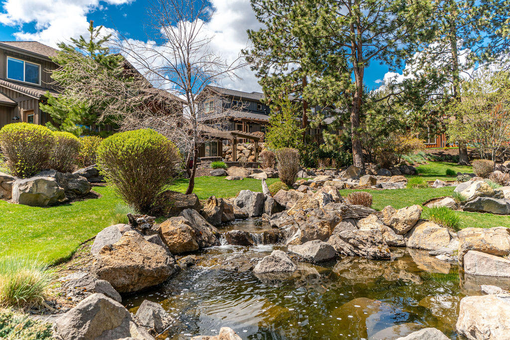 PointsWest - Residential