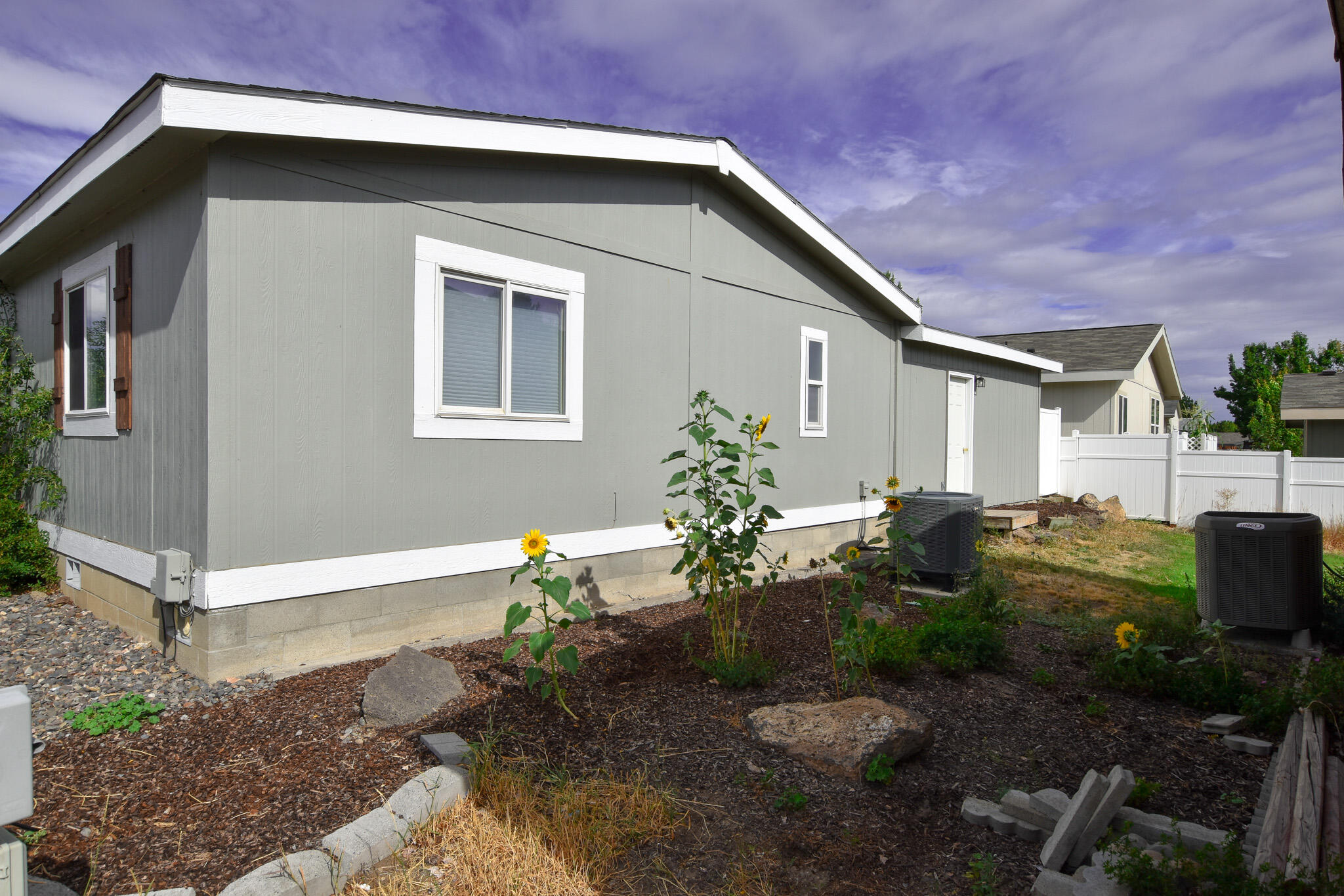 Aspen Creek Mob Pk - Residential