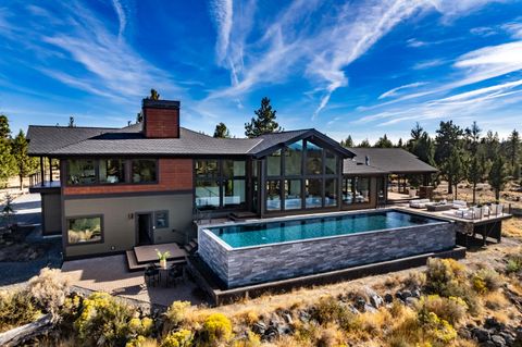 18776 Hakamore Drive Bend OR 97703