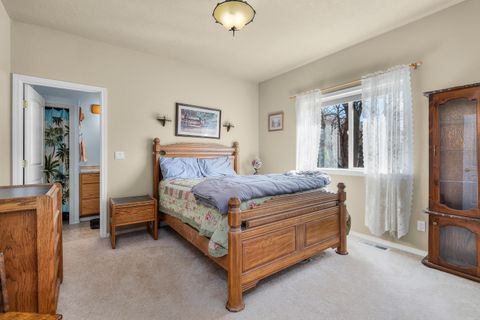 Tiny photo for 14300 SW Chickadee Road, Terrebonne, OR 97760 (MLS # 220216685)