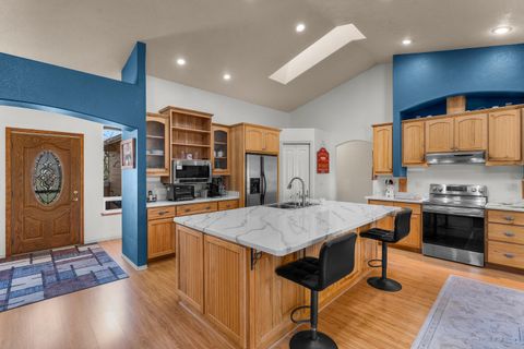 Tiny photo for 14300 SW Chickadee Road, Terrebonne, OR 97760 (MLS # 220216685)