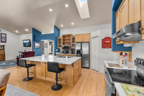 Tiny photo for 14300 SW Chickadee Road, Terrebonne, OR 97760 (MLS # 220216685)