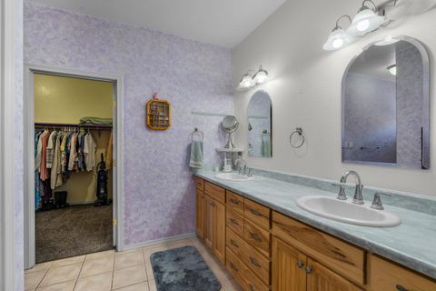 Tiny photo for 14300 SW Chickadee Road, Terrebonne, OR 97760 (MLS # 220216685)