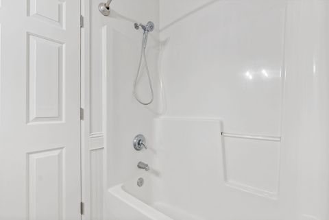 Tiny photo for 61624 Suttle Lake Court SW, Bend, OR 97702 (MLS # 220212332)