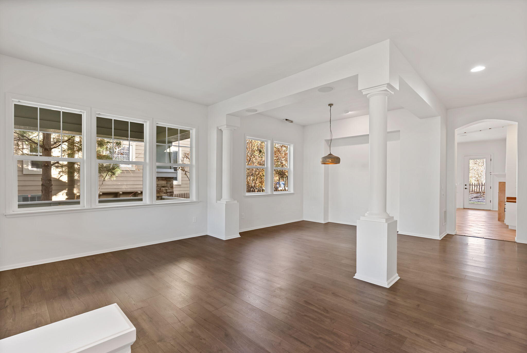 61624 Suttle Lake Court SW