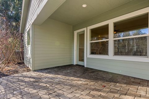 Tiny photo for 61624 Suttle Lake Court SW, Bend, OR 97702 (MLS # 220212332)