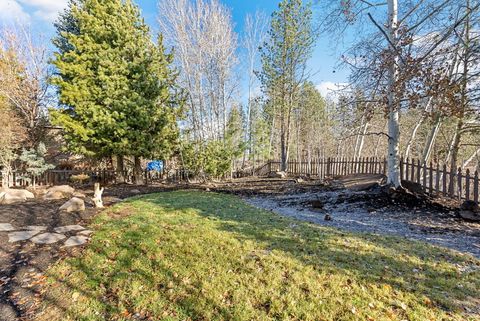 Tiny photo for 61624 Suttle Lake Court SW, Bend, OR 97702 (MLS # 220212332)