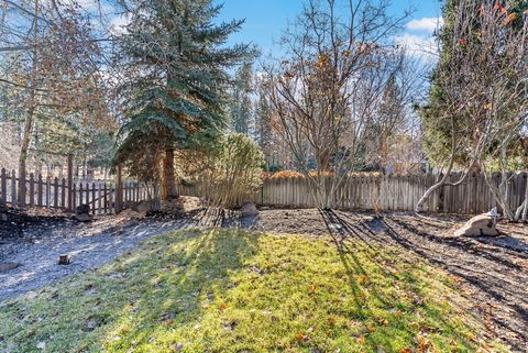 Tiny photo for 61624 Suttle Lake Court SW, Bend, OR 97702 (MLS # 220212332)