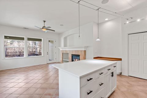 Tiny photo for 61624 Suttle Lake Court SW, Bend, OR 97702 (MLS # 220212332)