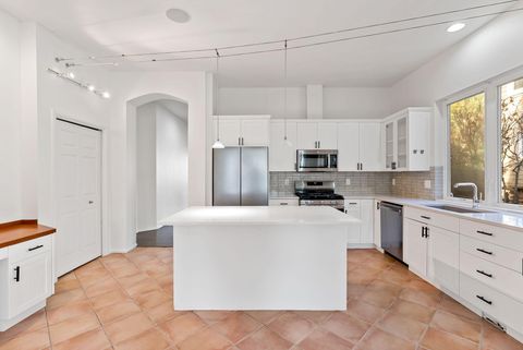 Tiny photo for 61624 Suttle Lake Court SW, Bend, OR 97702 (MLS # 220212332)