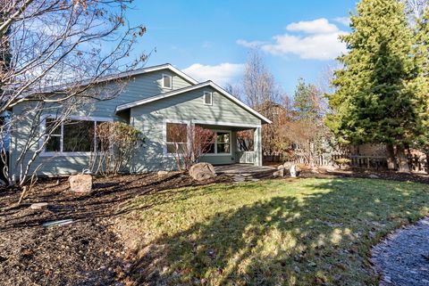 Tiny photo for 61624 Suttle Lake Court SW, Bend, OR 97702 (MLS # 220212332)