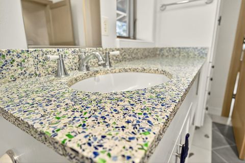 Tiny photo for 17252 N Applegate Road, Grants Pass, OR 97527 (MLS # 220211691)