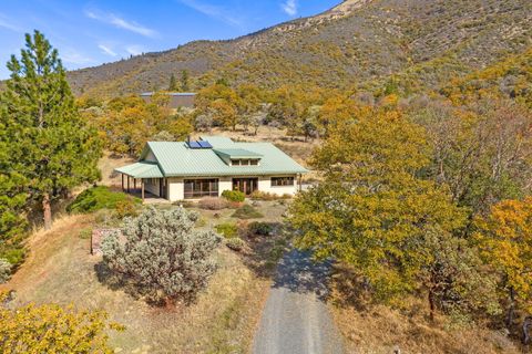 Tiny photo for 17252 N Applegate Road, Grants Pass, OR 97527 (MLS # 220211691)