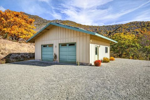 Tiny photo for 17252 N Applegate Road, Grants Pass, OR 97527 (MLS # 220211691)