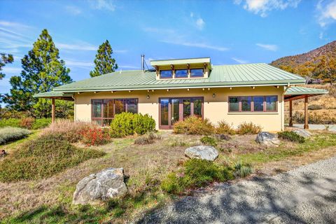 Tiny photo for 17252 N Applegate Road, Grants Pass, OR 97527 (MLS # 220211691)